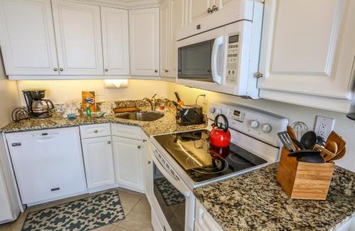 South Island Apartment | Estero Beach and Tennis 806 B