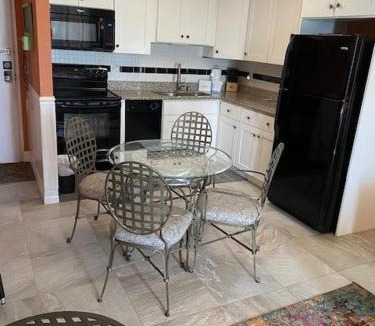 South Island Apartment | Estero Beach and Tennis PH5 Building C condo