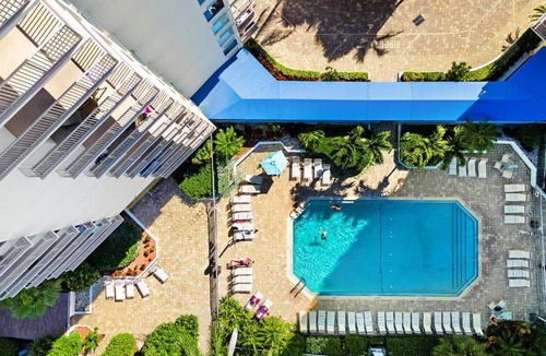 South Island Apartment | Estero Beach and Tennis PH2