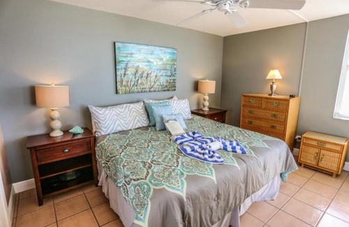South Island Apartment | Estero Beach and Tennis 703B