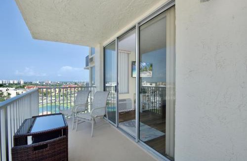 South Island Apartment | Estero Beach & Tennis 1001-A by Sun Palace Vacations
