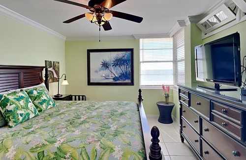 South Island Apartment | Estero Beach & Tennis 805A