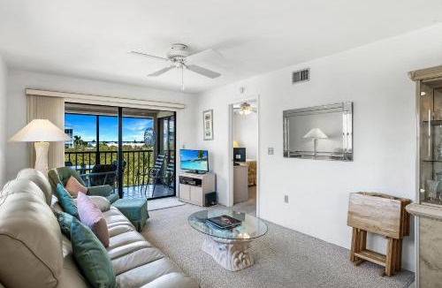 South Island Apartment | Estero Cove 341