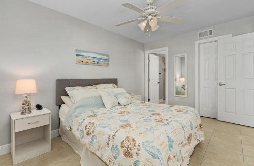 South Island Apartment | Estero Cove 523 - Beautifully Updated! condo