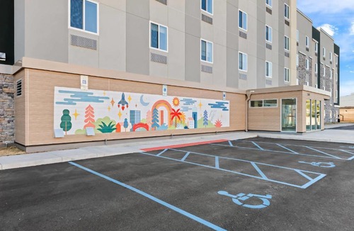 Huntsville Hotel | Everhome Suites Huntsville - Research Park