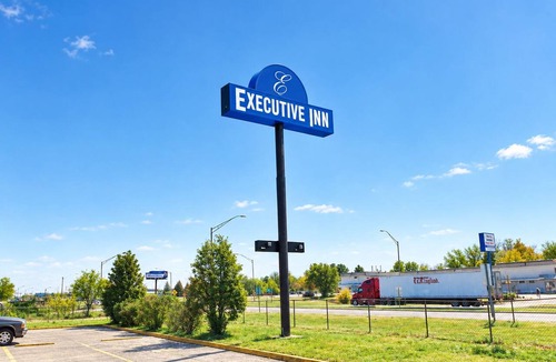Muskogee Hotel | Executive Inn