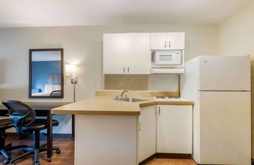 University Place Hotel | Extended Stay America Select Suites - Charlotte - University Place
