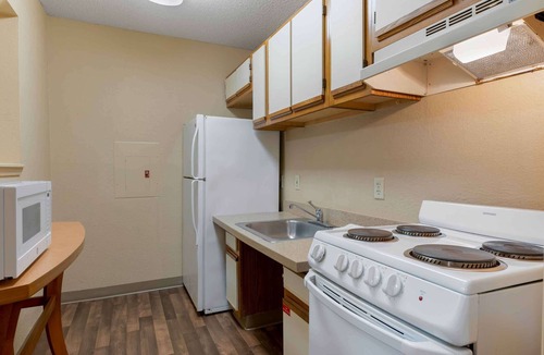 Town Center Hotel | Extended Stay America Select Suites Atlanta Kennesaw