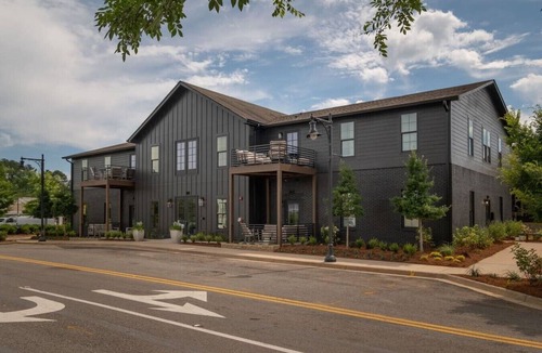 Trussville Apartment | Fabulous Flat in Trussville!