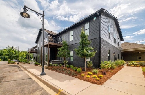 Trussville Apartment | Fabulous Flat in Trussville!