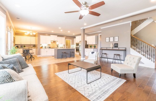 McDonough House | Fall Sale: 15% Off 3+ nights – thru Nov 30!