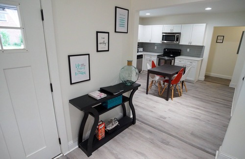 Atlanta House | Family-Friendly 2BR Bungalow | Grill Games Pool Nearby