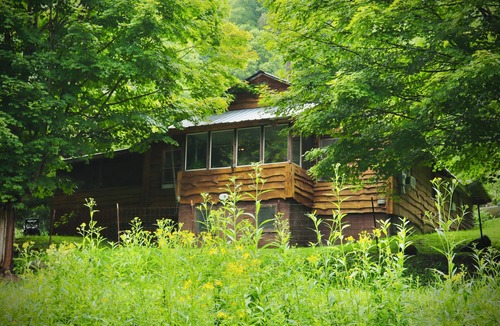 Hot Springs Cabin | Family-Friendly, Cozy, Spacious Cabin Outside Of Hot Springs, NC - Just Magical