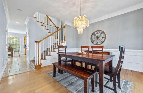 Ellenwood House | Family-friendly Ellenwood Home with Parking & Deck