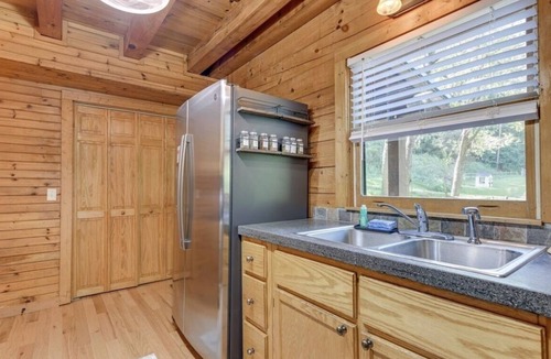 Waynesville Cabin | Family Friendly Getaway in a Classic Cozy Log Cabin