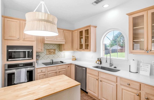 Gunter Afs House | Family-Friendly Home Near EastChase Shopping