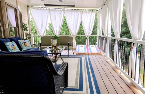 Town Center House | Family Friendly Mansion- Off of Barrett Pkw Costco I-75