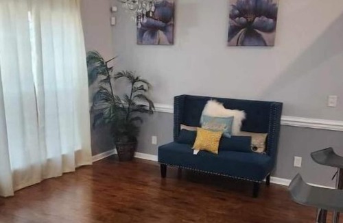 Fleming House | Family Home in quiet & safe area