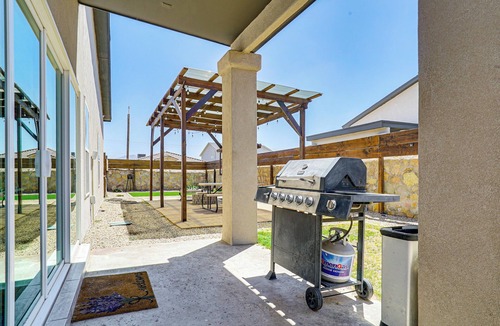 Santa Teresa House | Family Home w/Yard in El Paso Area, Pets Welcome!