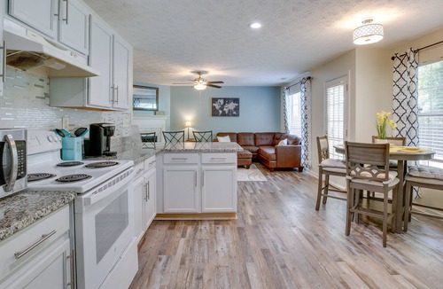 Decatur House | Family Home w/ Yard: 11 Mi to Dtwn Atlanta!