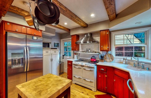 Lake Arrowhead Cabin | Family Lake House, Two Minute Walk to Lake