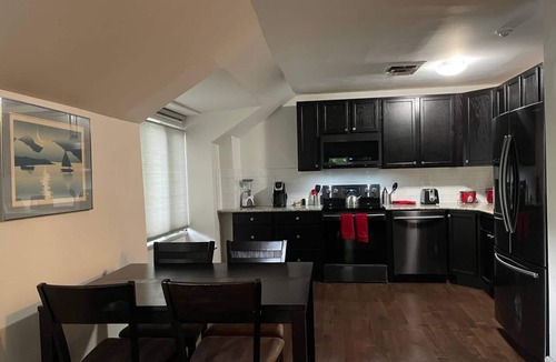 Erdenheim Apartment | Fantastic updated apartment with parking