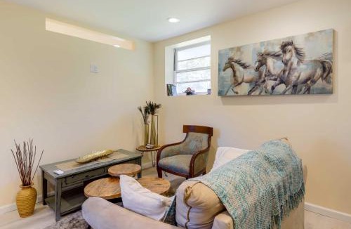Fayetteville Apartment | Fayetteville Guest House: Walk to Nature Preserve!