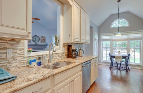 Fayetteville House | Fayetteville Retreat w/Hot Tub & Fenced Yard