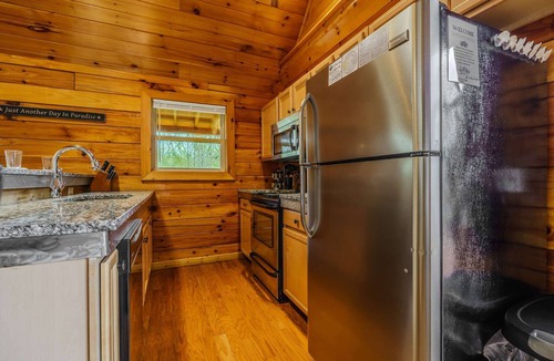 Sevierville Apartment | February Specials 3br-hot Tub-pet Friendly