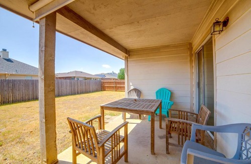 Fort Worth House | Fenced Yard, Workspace, Garage: Ft Worth Home Base