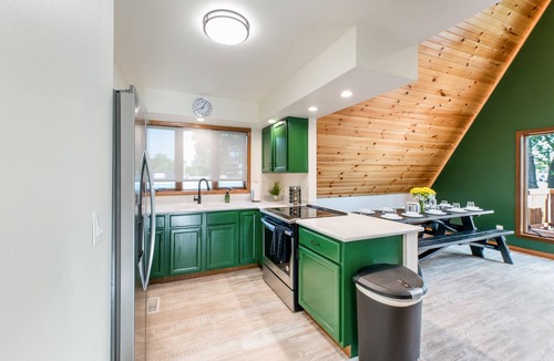 Newville House | FirePit/Grill/Arcade Your Fall Escape Starts Here