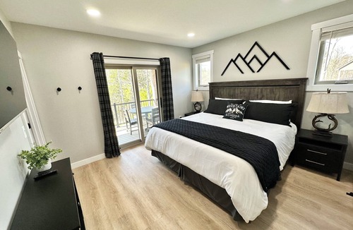 Bartlett Villa | Firepit, Hot Tub, Game Rm & Attitash Sports Club