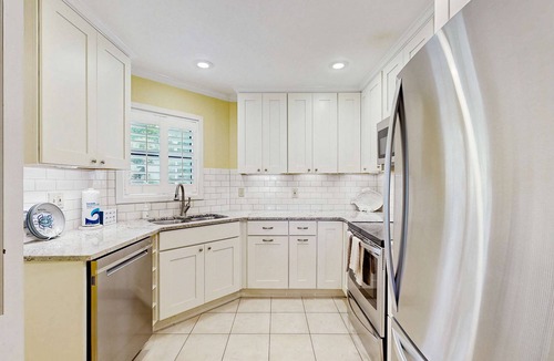 Seabrook Island House | First-floor villa overlooking the Ocean Winds golf course 18th fairway