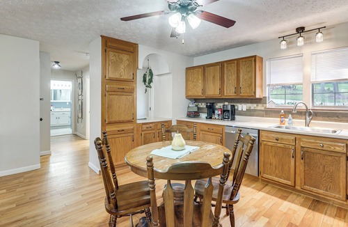 Eatonton House | Fish & Swim Off the Dock: Lake Sinclair Family Gem