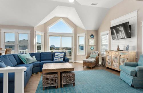 Ocean Sands House | Fish Tank