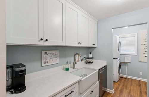 Saint Simons Heights Apartment | Folly and Tide - Pool!
