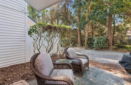 Saint Simons Heights Apartment | Folly and Tide - Pool!