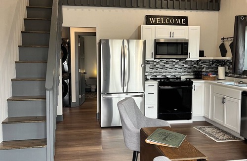 Grant Apartment | Forest Haven - 1-bedroom + Loft apartment 1.5 miles from Lake Guntersville