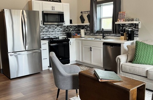 Grant Apartment | Forest Haven - 1-bedroom + Loft apartment 1.5 miles from Lake Guntersville