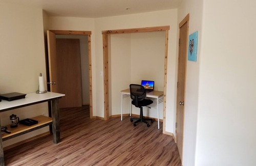 Wrangell Bed & Breakfast | Fort Wrangell, Eagle Room