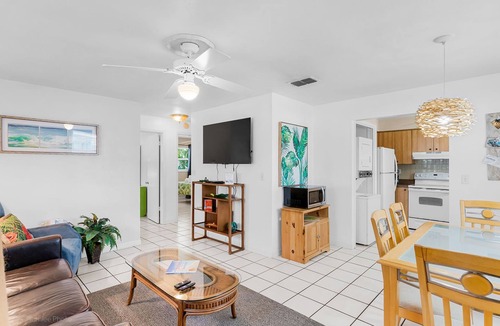 Independence Square House | Four Winds North West - PET FRIENDLY Villa!!