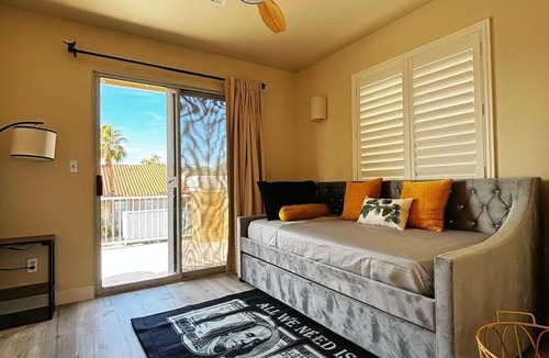 Spring Valley House | Fragrant Finnish Sauna & Amazing Private Pool with French 3 Bedrooms