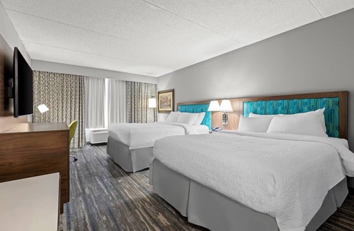 Guntersville Hotel | Freshly Updated Quiet Stay Near Guntersville Museum & Gardens l 3 Rooms