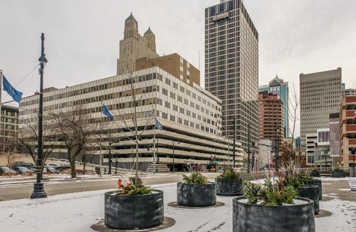 Downtown Kansas City Apartment | FRONTDESK Flashcube Apts Downtown Kansas City