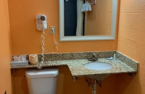 Oberlin Hotel | Frontier Motel