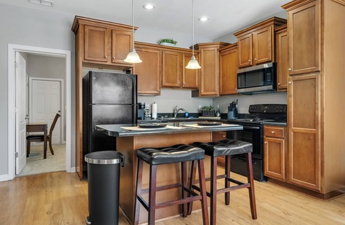 Tallahassee Apartment | FSU Home Base! Poolside Retreat 3 Mi to Campus