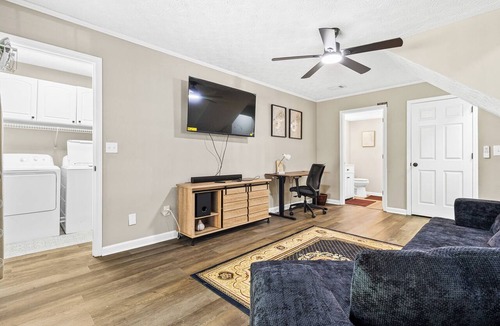 Church Street House | Full house in charming Atlanta. Quiet sanctuary from the city's frantic core.