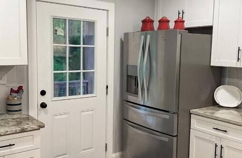 Newnan Other | Fully Furnished Southern Country-Style Home for Rent 3 Bed/2 Bath