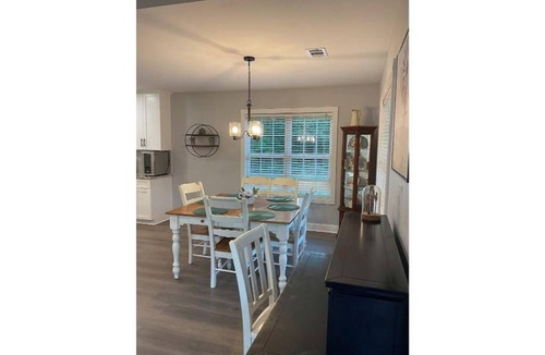 Newnan Other | Fully Furnished Southern Country-Style Home for Rent 3 Bed/2 Bath