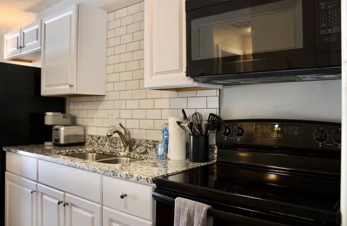 Huntsville Apartment | Furnished 1 Bedroom Apartment Near Redstone